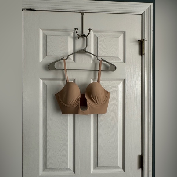 NWT SKIMS Deep Plunge Shapewear Plunge Bra - Picture 2 of 6